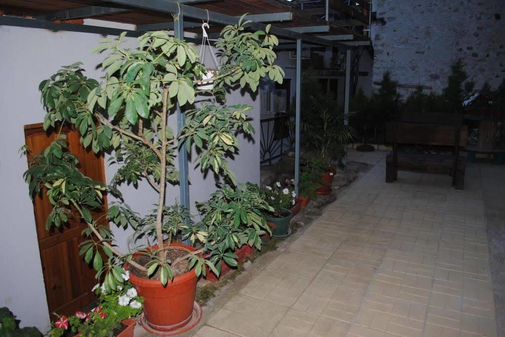 Toni'S Guest House Melnik  Exterior photo